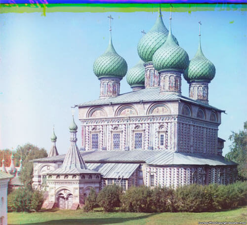 Church of the Resurrection in the Grove, 1910 <p>© Sergey Prokudin-Gorsky</p>