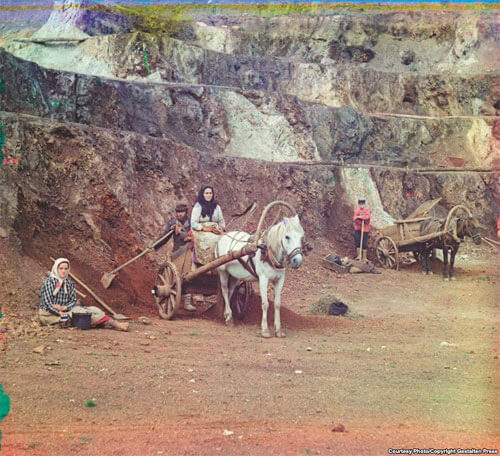 Work at the Bakalskii Mine, 1910 <p>© Sergey Prokudin-Gorsky</p>