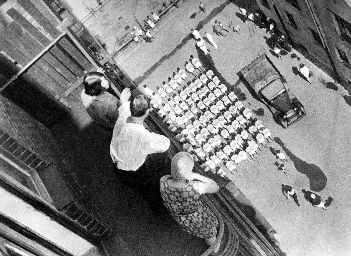 Gathering for a demonstration 1928<p>© Aleksander Rodchenko</p>