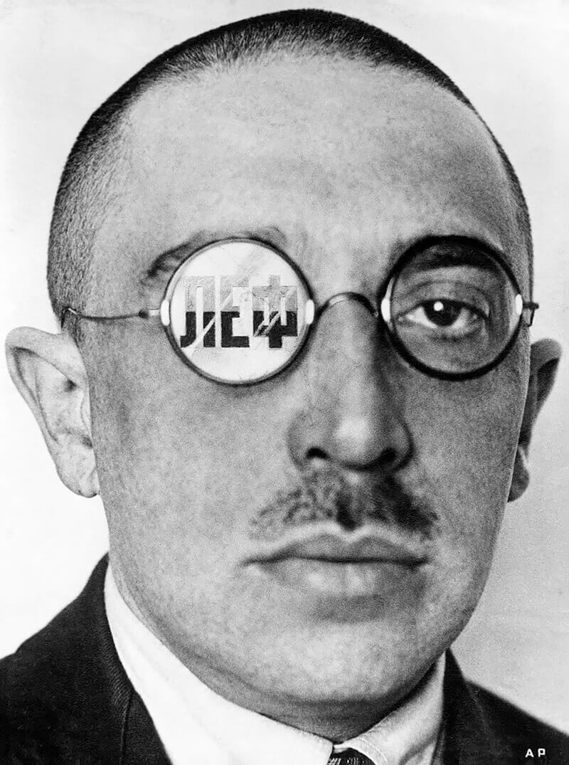 The critic Osip Brik 1924 <p>© Aleksander Rodchenko</p>