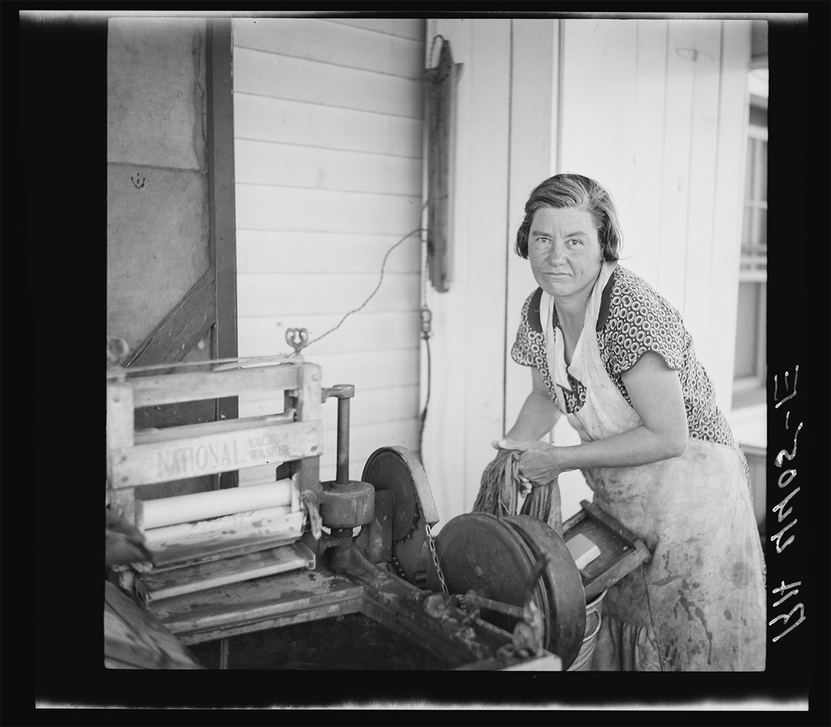 Wife of farmstead farmer. Kearny, Nebraska, May 1936 - Library of Congress<p>© Arthur Rothstein</p>