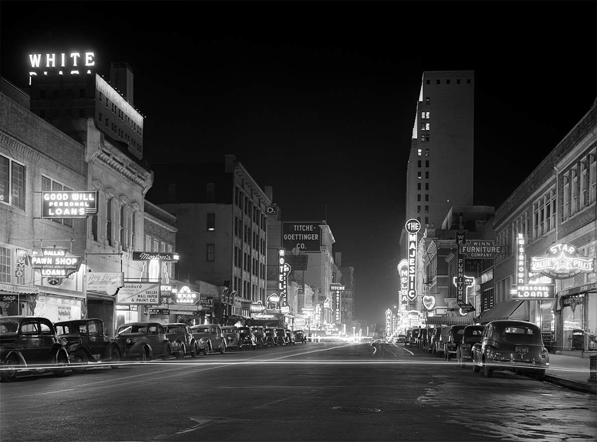 Night view, downtown section. Dallas, Texas, January 1942 - Library of Congress<p>© Arthur Rothstein</p>