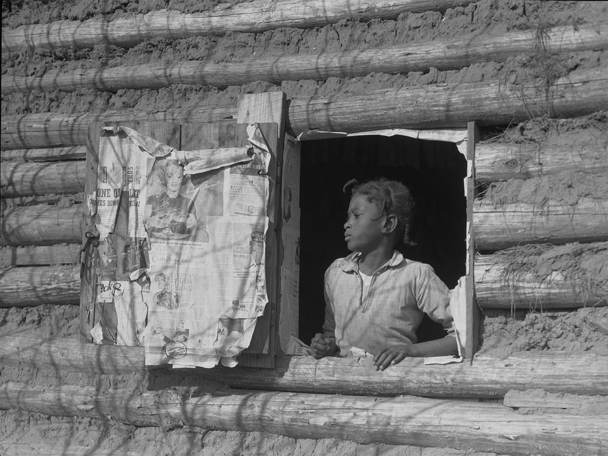 Gee’s Bend, Alabama; a girl in the window, 1937 - Library of Congress<p>© Arthur Rothstein</p>