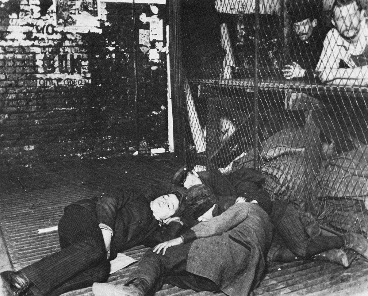 Im Büro der Sun, Unknown date<p>© Jacob Riis</p>