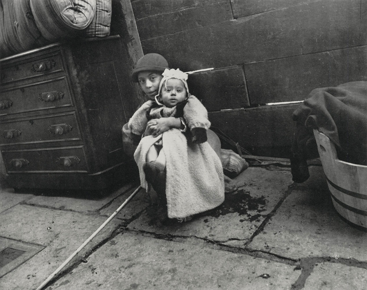 Sorge um das Baby, Cherry Hill, Museum der Stadt<p>© Jacob Riis</p>