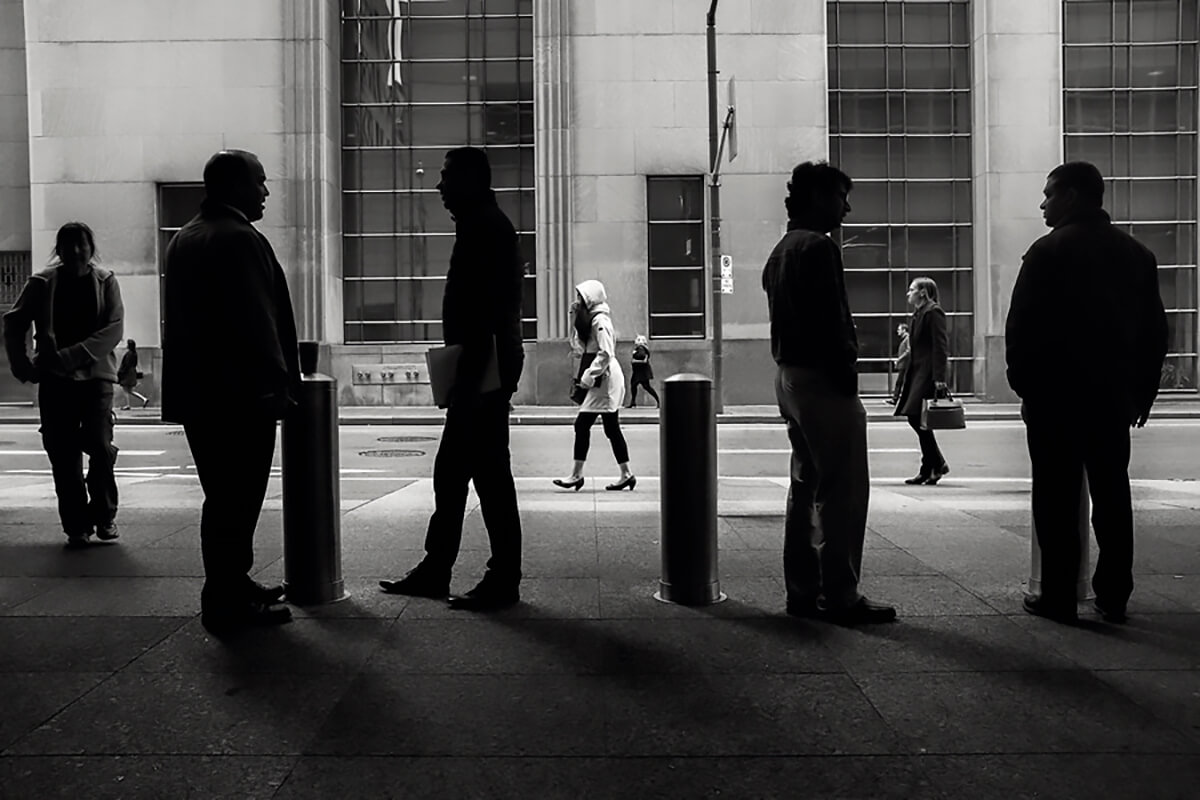 Street Chat<p>© Randall Romano</p>