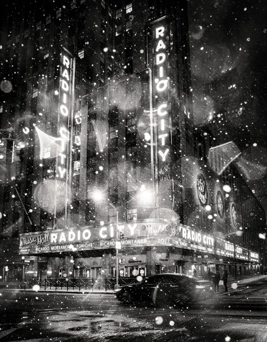 <p>© Russ Rowland</p>