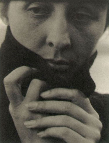 Georgia O’Keeffe, 1918<p>© Alfred Stieglitz</p>