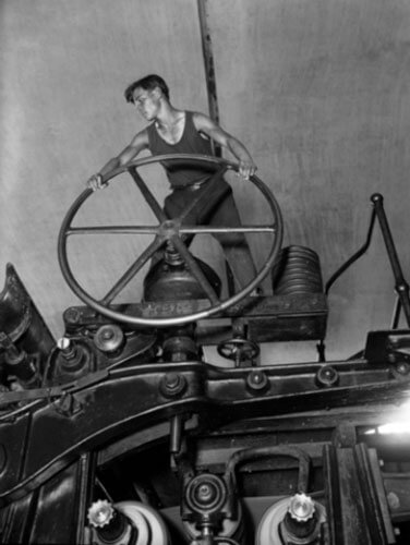 Komsomol Member at the Controls. 1929<p>© Arkady Shaikhet</p>