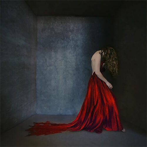 <p>© Brooke Shaden</p>