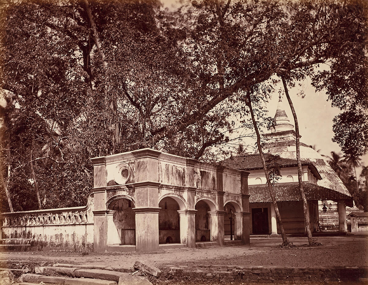 Buddhist Temple, Kalani, circa 1880 - Cleveland Museum of Art, Gift of Catherine Glynn Benkaim and Barbara Timmer<p>© Charles Scowen</p>