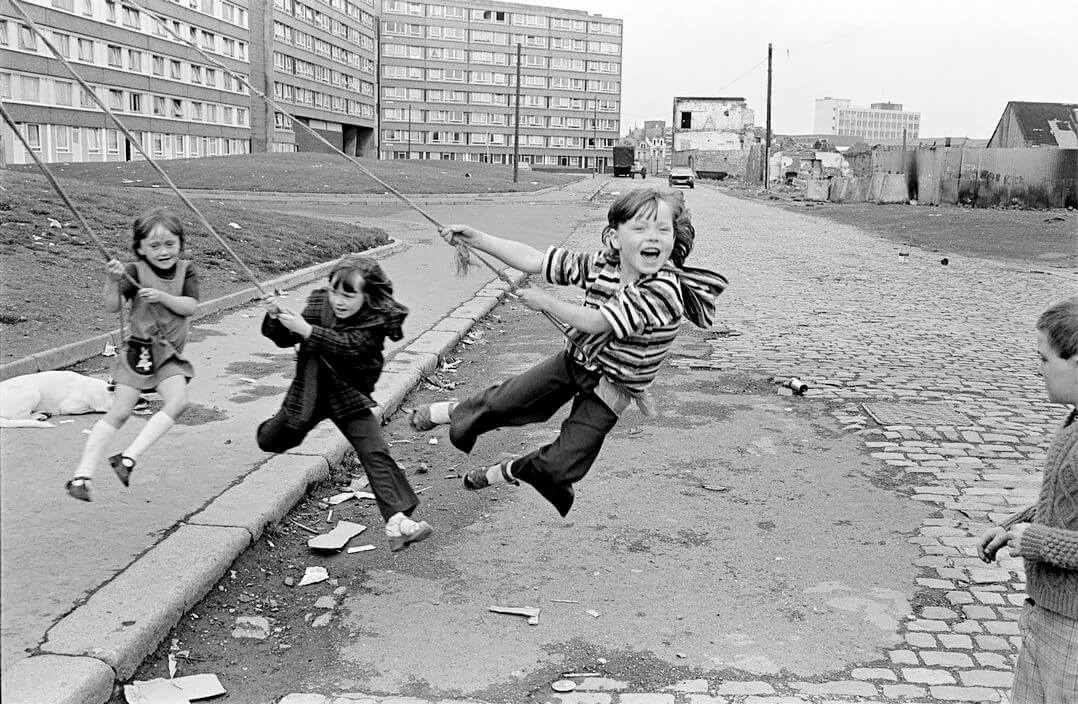 Outside Divis Flats, West Belfast, Northern Ireland 1978<p>Courtesy Magnum Photos / © Chris Steele-Perkins</p>