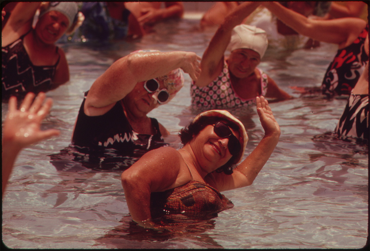 RESIDENTS OF THE CENTURY VILLAGE RETIREMENT COMMUNITY TAKE PART IN ORGANIZED DAILY EXERCISES, June 1973 - NARA<p>© Flip Schulke</p>