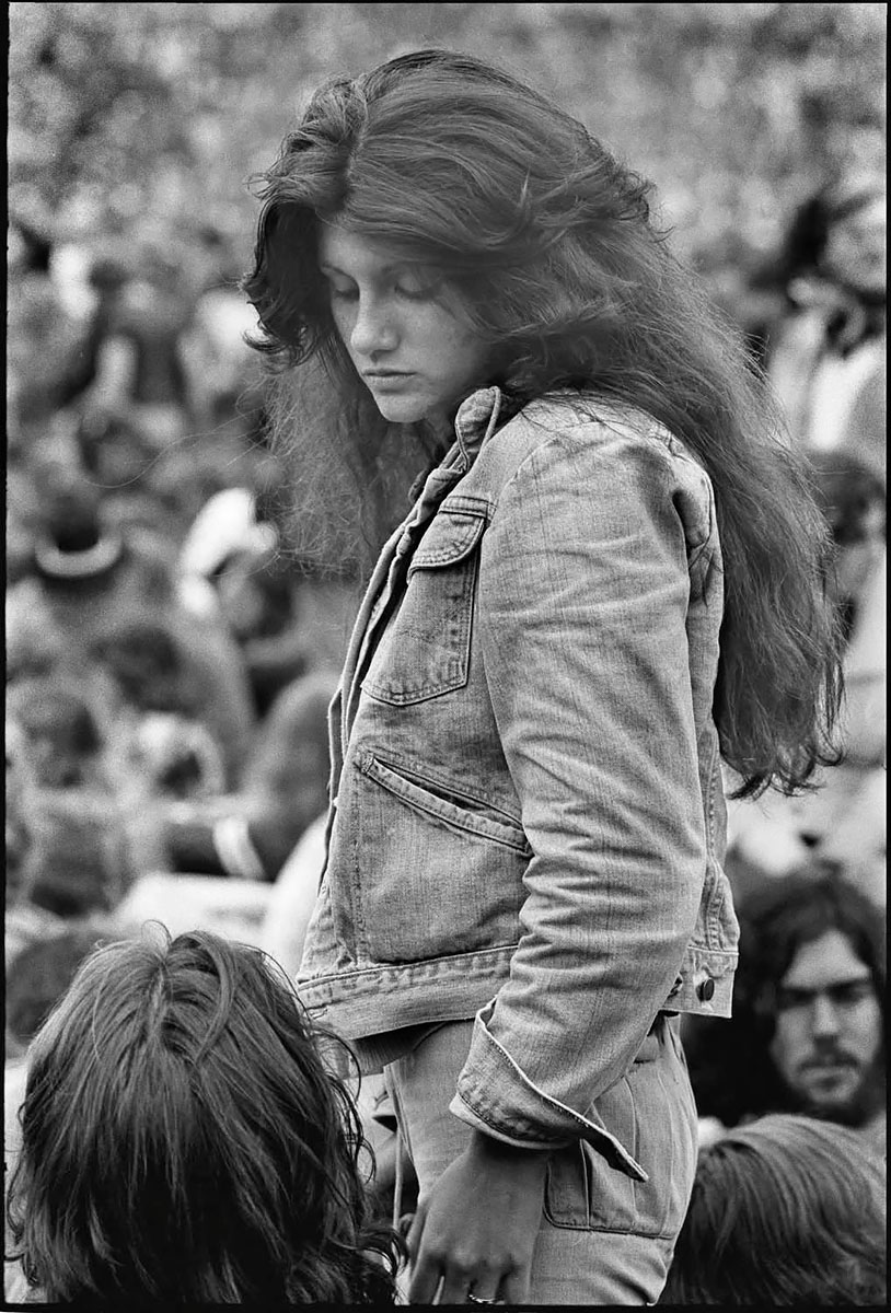 Rolling Stones Fans  Beauty<p>© Joseph Szabo</p>