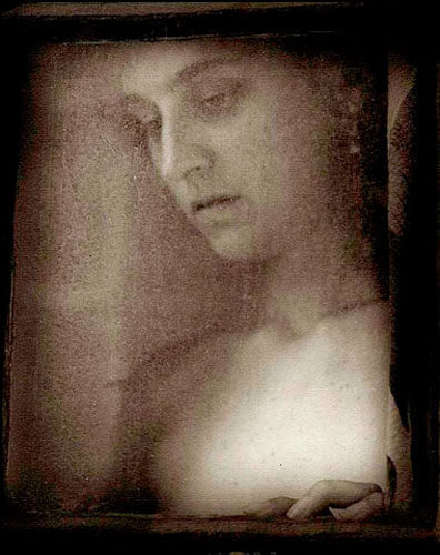 Woman At Window<p>© Josephine Sacabo</p>