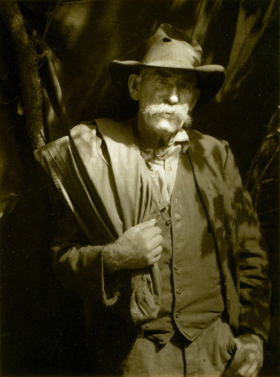 Southern mountaineer, circa 1928 - Library of Congress Prints and Photographs Division, Warren and Margot Coville collection<p>© Doris Ulmann</p>