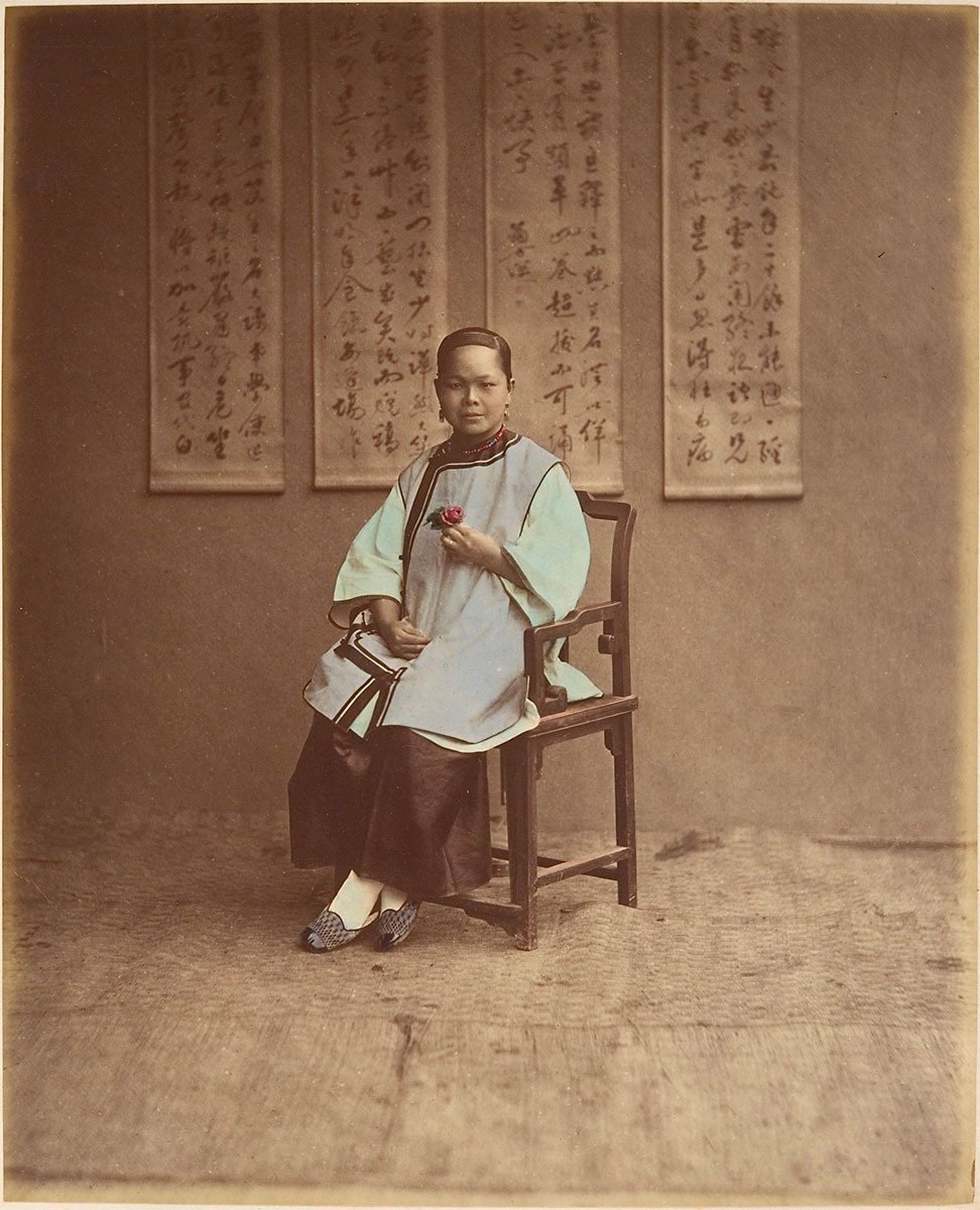 Fille de Shanghai, 1870s - Gilman Collection, Museum Purchase, 2005, Metropolitan Museum of Art<p>© Baron Raimund von Stillfried</p>