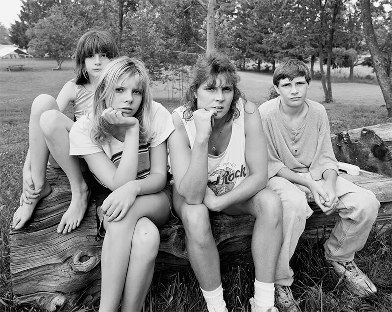 Tina, Ashley, Lerrynn, and Stevie Hummel, Norton OH, 1998<p>© Joe Vitone</p>