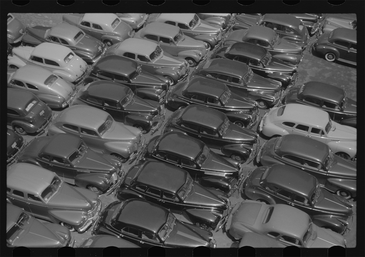 Parking lot. Chicago, Illinois, July 1941 - Library of Congress<p>© John Vachon</p>