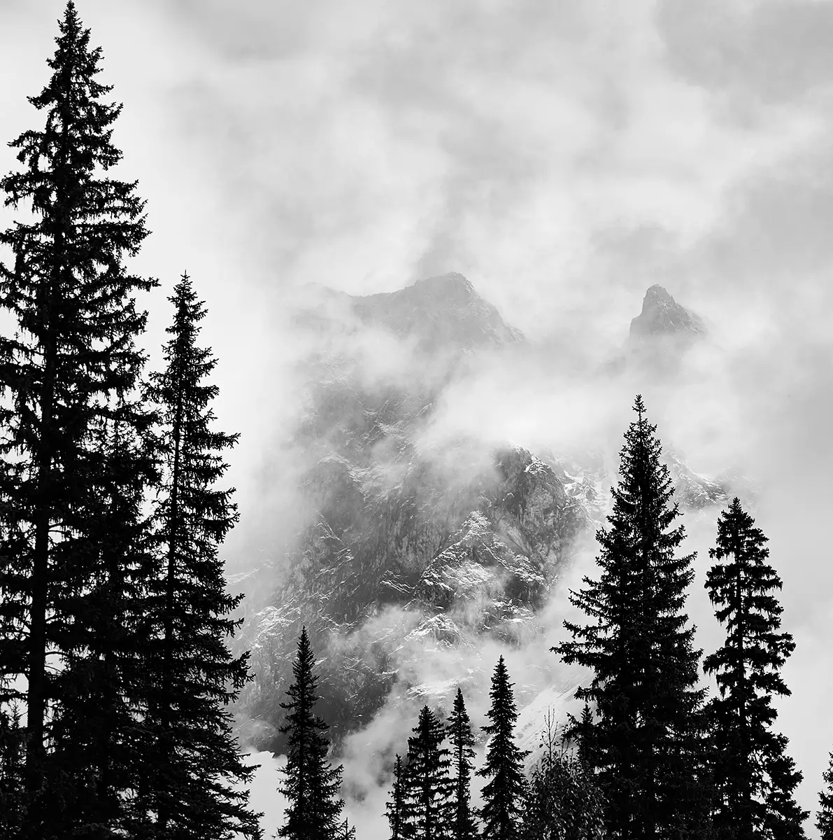 Banff Clouds<p>&copy; TJ Vissing</p>