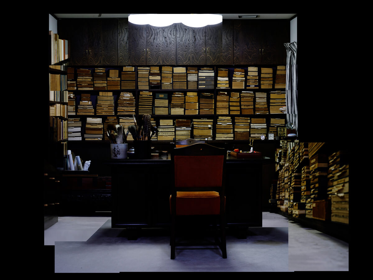 Book Shelf Series Japanese Calligrapher Sanwu Aoyama’s Book Shelf<p>© Junichi Wajda</p>