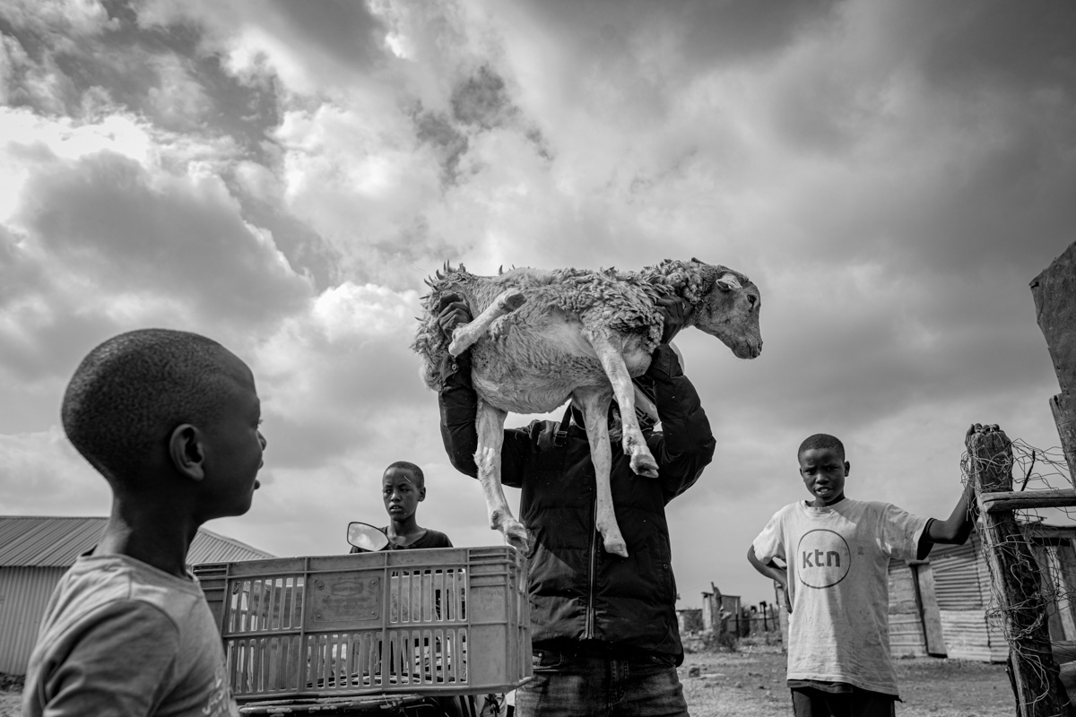 Duputo Village, Kenya at - 24 mm on 24.0 mm f-1.8 for 1-200 sec at f - 5.6 at - ISO 64<p>© Rico X.</p>