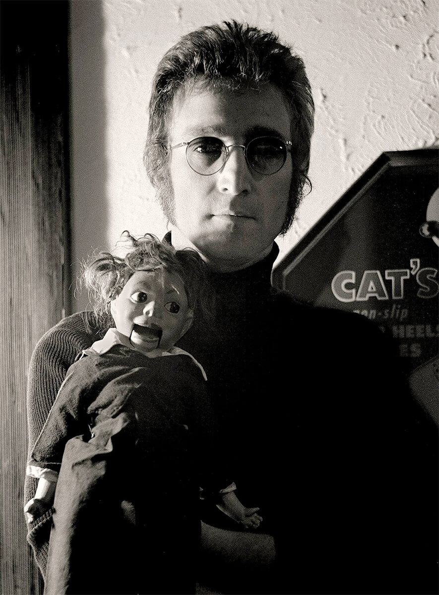 John Lennon<p>© Tom Zimberoff</p>