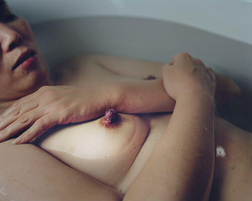 Woman in the bath<p>© Wenxin Zhang</p>